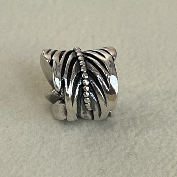 Pandora Curled Leaf Feather Charm - Picture 3 of 4